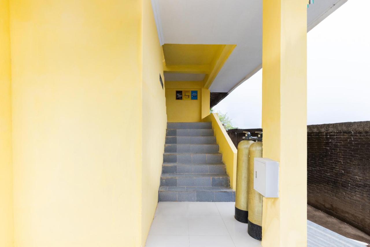 Spot On Oyo 1988 Pondok Seril Syariah Makassar Exterior photo